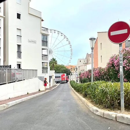 Du Port Apartment
